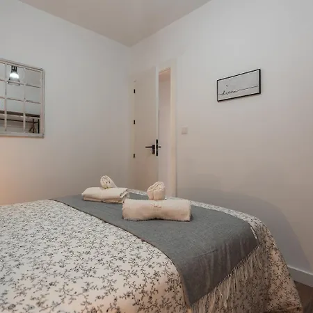 Tuguest Placeta Silleria *